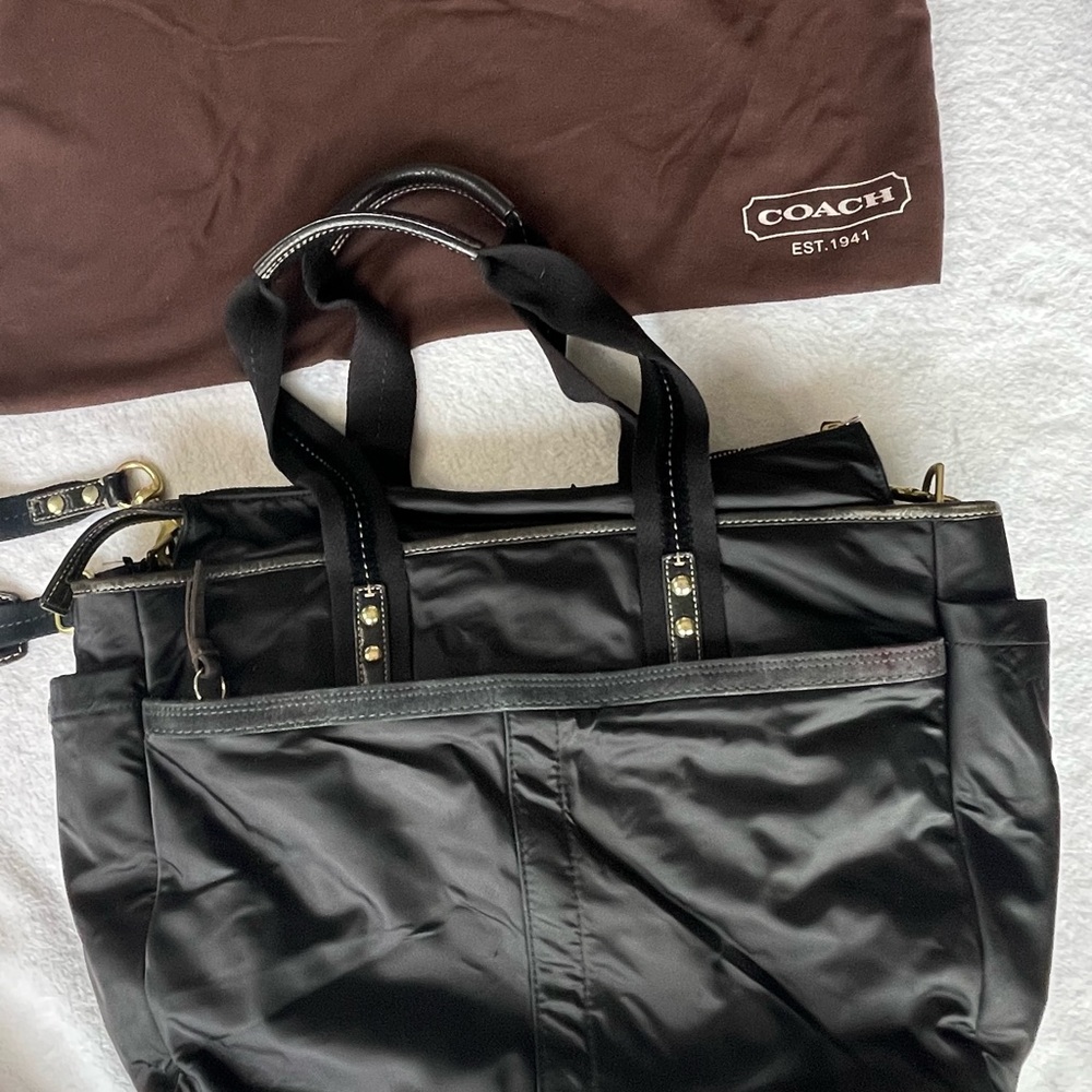 Authentic Coach Nylon Tote or Diaper Bag   Black With Changing Pad & Dust Bag - Picture 3 of 16